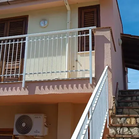 Filicudi In * Altavilla Milicia